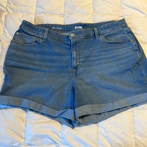Evri Jean Sorts 22w